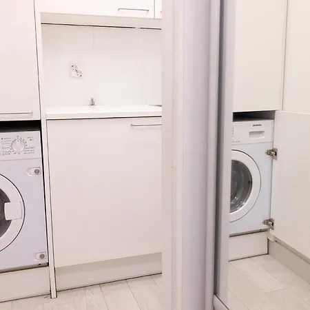 2ndhomes Luxurious 144 M2 Stylish 3 Bedroom Center * Helsinki