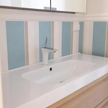 2ndhomes Luxurious 144 M2 Stylish 3 Bedroom Center